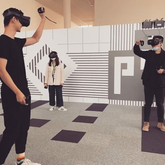 💥Very excited to launch the new VR room @dslcollection x Pingshan Museum in China ! 
A one-of-a-kind  multiplayer experience around the introspection of 9 major artworks 

#chinesecontemporaryart #digitalart #digitalage #virtualreality #technology #newartexperience #dslcollection #pingshanmuseum #shenzhen #china #aika #aikaselection